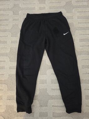 Nike Black Mens Sweat Joggers with White Swoosh. Size Medium